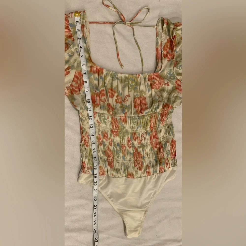 Free People Intimately Smock It To You Bodysuit size Medium Floral Ivory Smocked - Picture 8 of 15